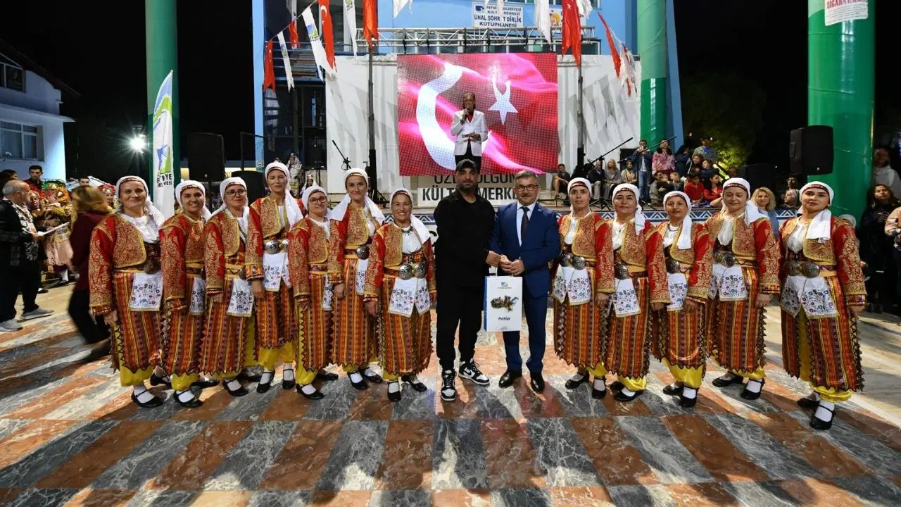 Fethiye’de Uluslararası Halk Oyunları Festivali Coşkusu Başladı